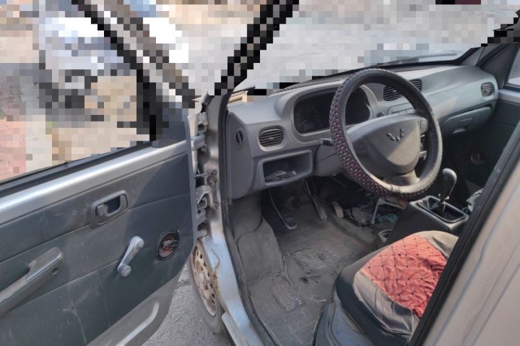 Used Wuling Zhiguang 2010 1.0L New Version Practical Edition with Short Body