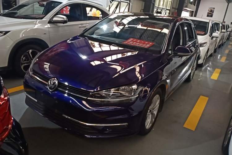 Used Volkswagen Golf 2018 230TSI Automatic Comfort Model Guazi used car, China used car export, Used car for sale, Used cars, Cheapest cars for sale