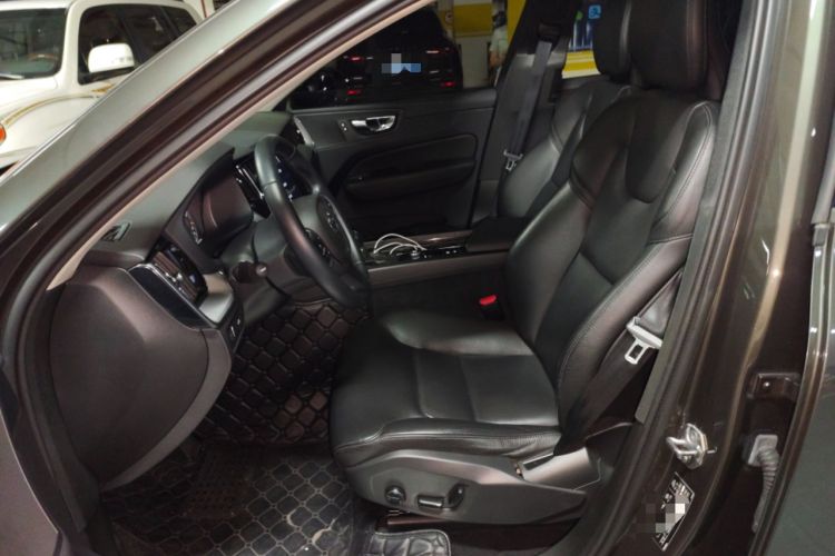 Used Volvo XC60 2019 T5 4x4 Smart Edition China V Standard Left Front Seat
