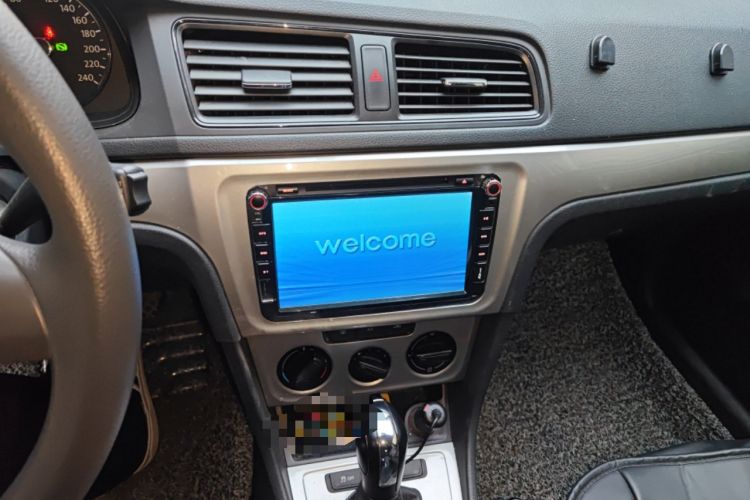 Used Volkswagen Lavida 2013 Revised Classic 1.6L Automatic Fashion Edition
