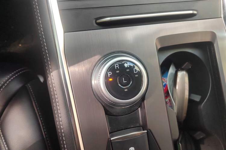 Used Ford Explorer 2023 EcoBoost 285 Four-Wheel Drive Stylish Plus Version 7 Seats
