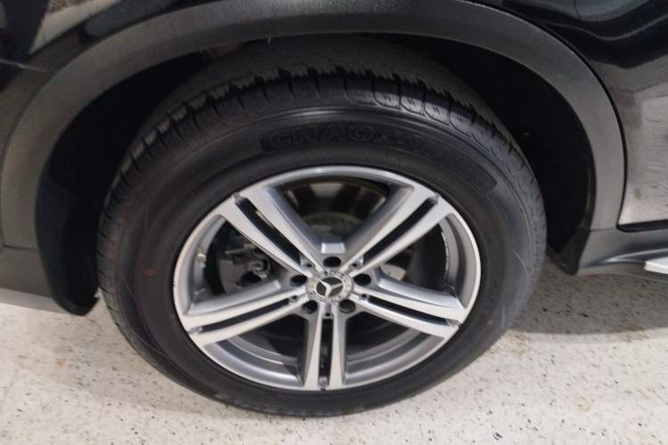 Used Mercedes-Benz GLC 2020 Facelift GLC 260 L 4MATIC Luxury Edition Right Rear Wheel Hub