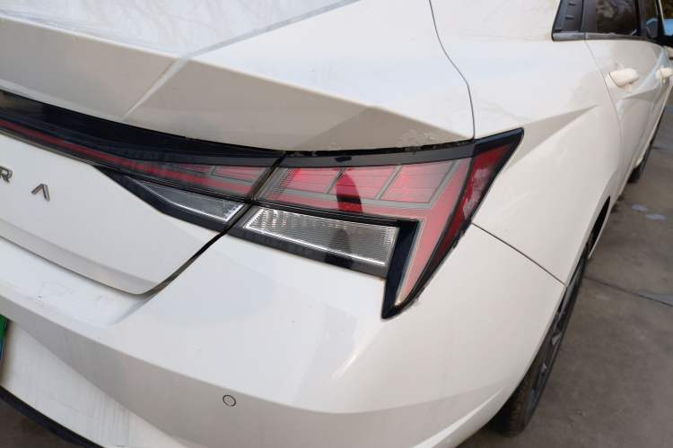 Used Hyundai Elantra 2022 1.5L CVT LUX Prestige Edition
