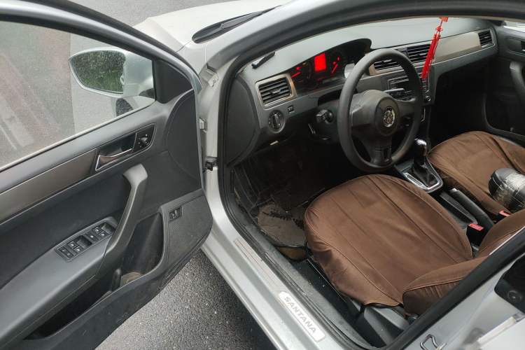 Used Volkswagen Santana 2013 1.6L Automatic Comfort Edition