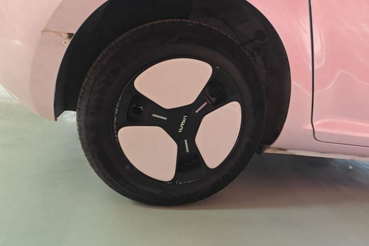 Used CHANGAN NEVO Lumin 2022 155 km – Refreshingly Sweet Edition Exterior 5