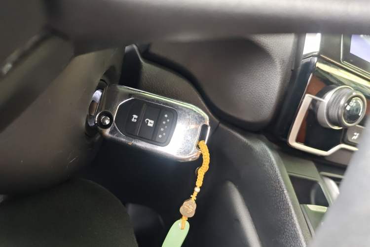 Used Honda CR-V 2019 Brilliant Edition 240TURBO CVT 2WD Comfort Version China VI Emission Standard Vehicle Key