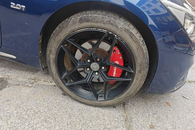 Used Infiniti Q50L 2018 2.0T Enjoyment Version China VI Standard
