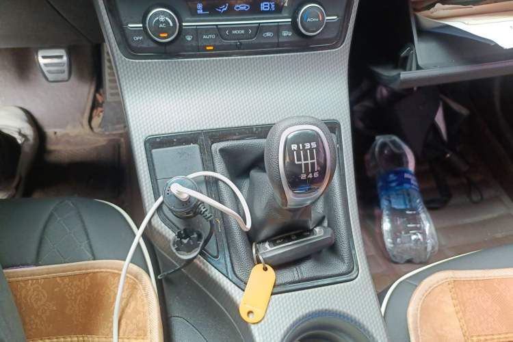 Used Geely Auto Emgrand GS 2016 Sports Edition 1.8L Manual LingShang Model Gear Lever