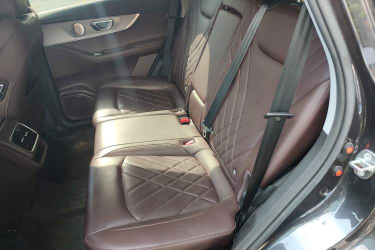 Used Chery Tiggo 8 PLUS 2024 Champion Edition 390TGDI DCT Bold Edition 5-Seater
