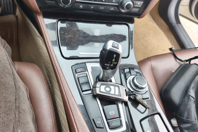 Used BMW 5 Series 2017 525Li Leading Model