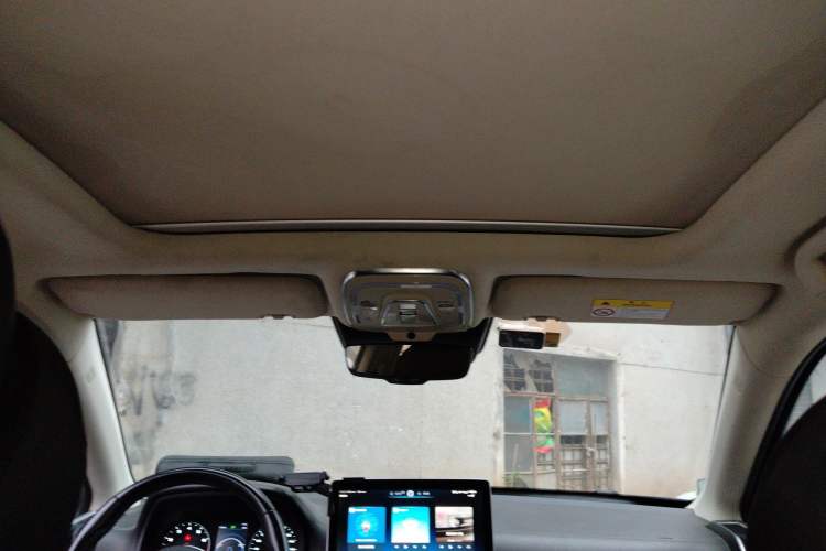 Used BYD Tang 2018 2.0T Automatic Smart Connect Prestige 7-Seater China V Standard Headliner