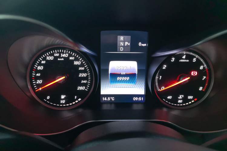 Used Mercedes-Benz C-Class 2015 Revised C 200 L Sport Edition Instrument Cluster