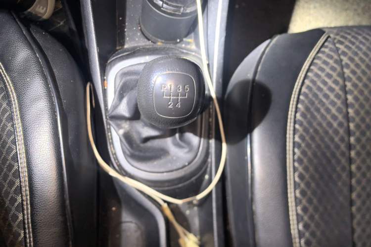 Used Kia K2 2012 Sedan 1.4L MT GLS Commemorative Edition