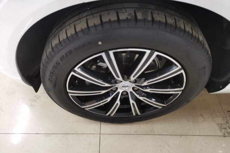 Used Volvo XC60 2021 T5 4x4 Smart Luxury Edition