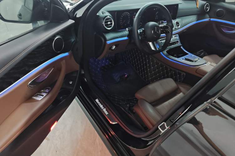 Used Mercedes-Benz E-Class 2022 E 260 Stylish Sports Edition
