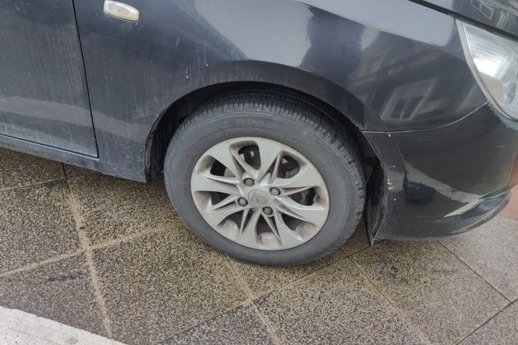 Used Baojun 630 2013 1.5L manual Entry-level trim
