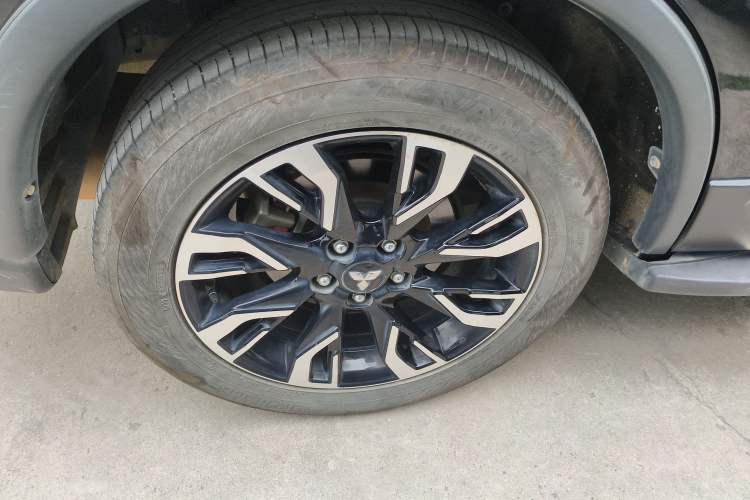 Used Mitsubishi Outlander 2019 2.4L 4x4 Zhi Xiang Edition 7 Seats China VI Standard