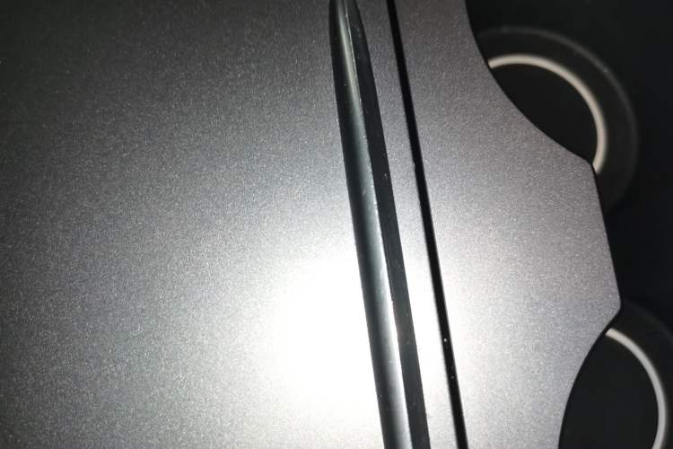 Used Tesla Model Y 2023 Long-Range All-Wheel-Drive Version Vehicle Key