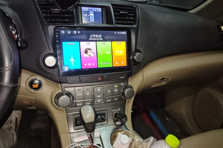 Used Toyota Highlander 2011 2.7L Two-Wheel Drive 7-Seater Luxury Navigation Edition
