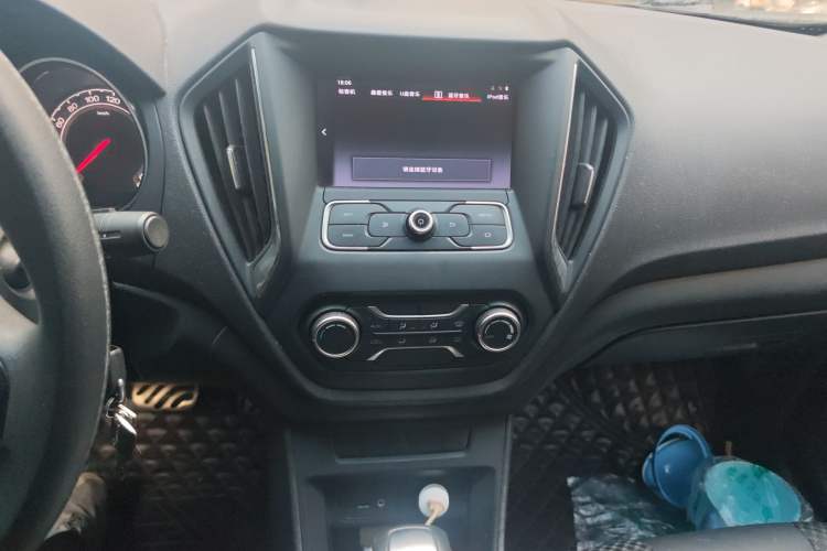 Used MG GT 2015 1.5T Automatic Luxury Edition Audio And AC Panel