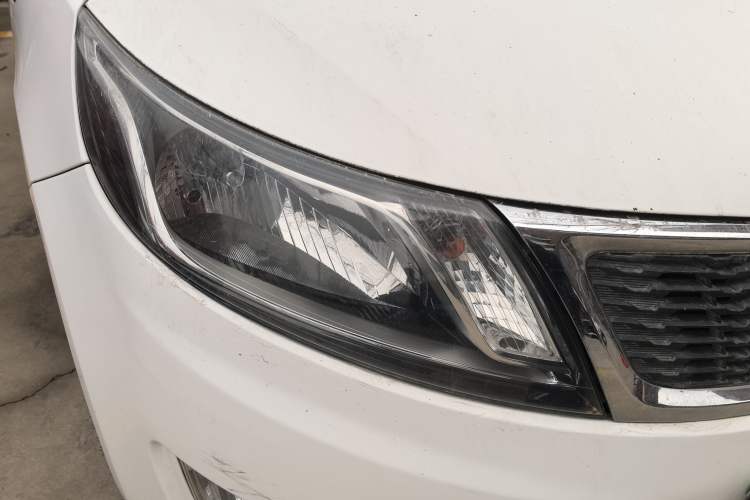 Used Kia K2 2012 Sedan 1.4L MT GLS Commemorative Edition
