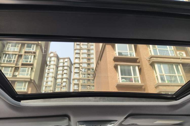 Used Honda XR-V 2015 1.8L EXi CVT Comfort Version Headliner