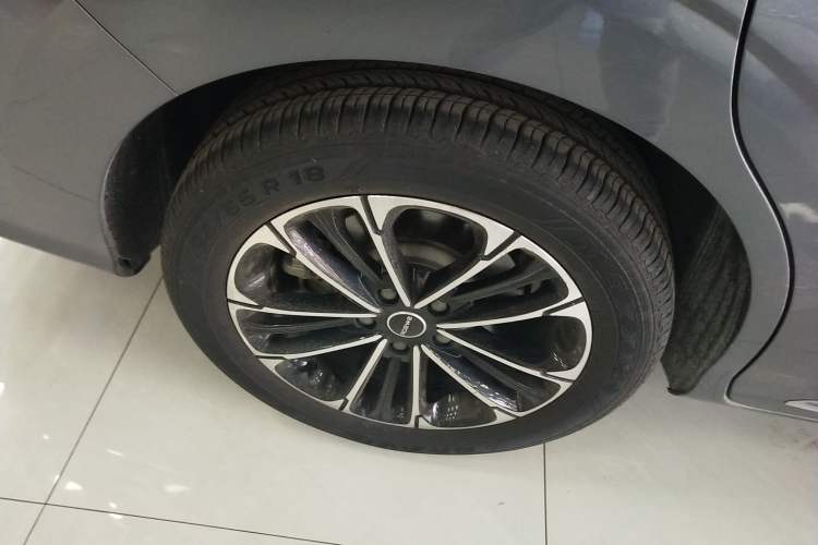 Used Roewe iMAX8 2022 Model 400TGI Exclusive Version for Key Accounts