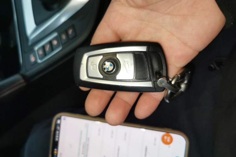 Used BMW M4 2014 M4 two-door coupe
