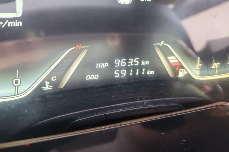 Used Baojun 360 2018 1.5L Manual Luxury Edition China V Odometer Close Up