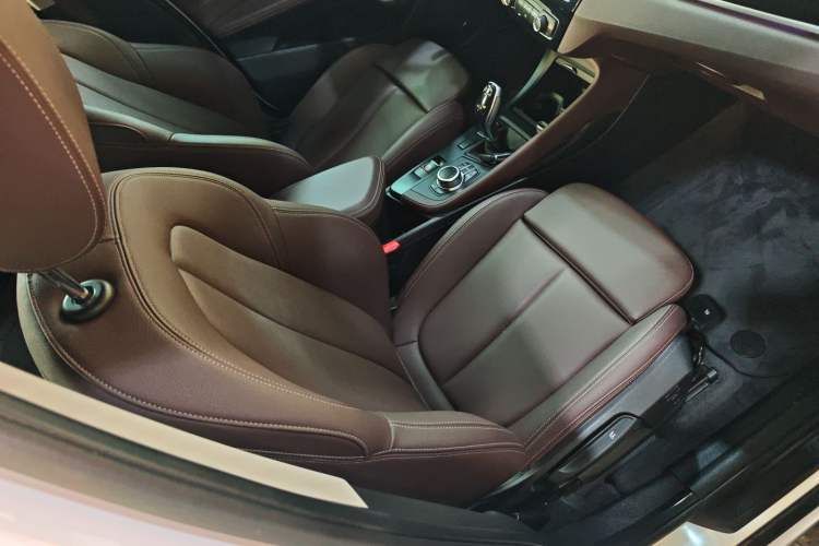 Used BMW X1 2022 sDrive20Li Fashion Model Right Front Seat