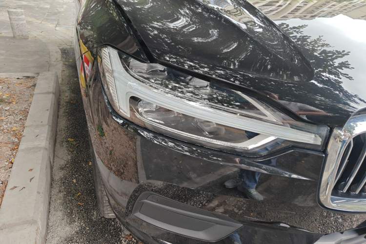 Used Volvo XC60 2019 T5 4x4 Smart Edition China VI Standard Exterior 6