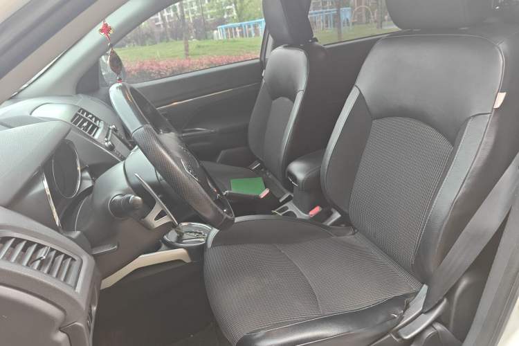 Used Peugeot 4008 2013 2.0L 4x4 Fashion Edition Left Front Seat