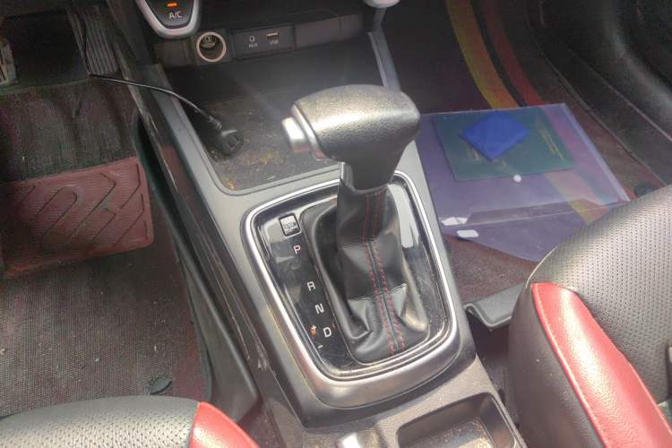 Used Kia KX Cross 2017 1.4L AT GLS
