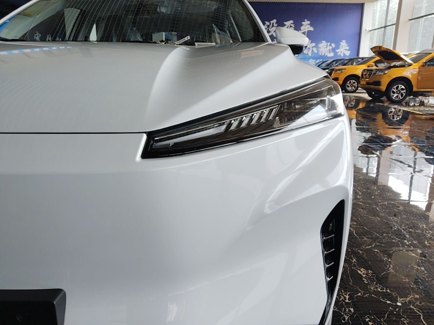 Dongfeng Aeolus SKY EV01 2025 530 km AIR Elite Edition — снимка 8