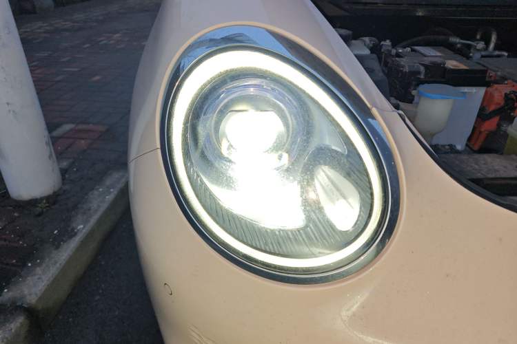 Used ORA Good Cat 2021 400km Standard Range Athena Edition Lithium-Ion Battery
