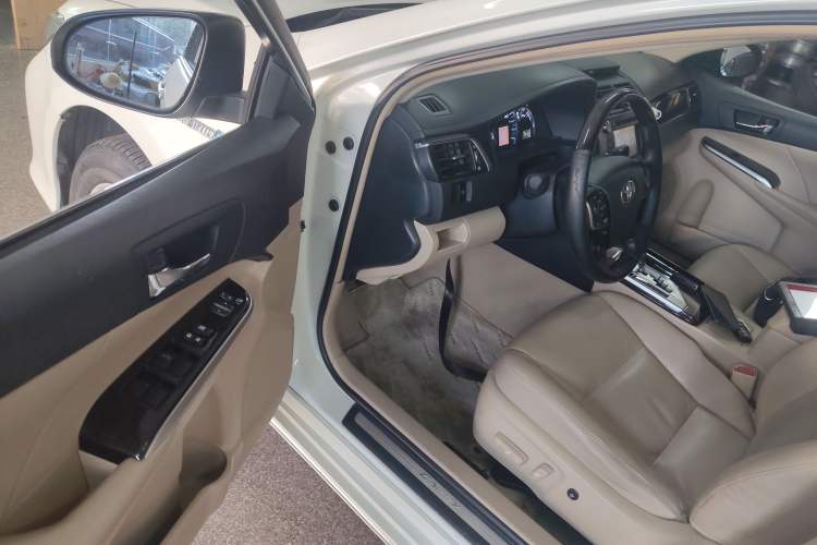 Used Toyota Camry 2012 Luxurious Edition 2.5HG Zunrui
