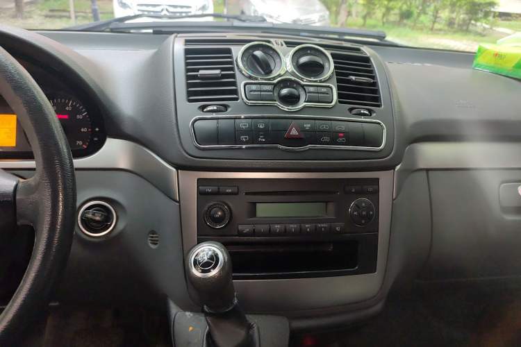 Used Mercedes-Benz Vito 2013 3.0L Elite Edition