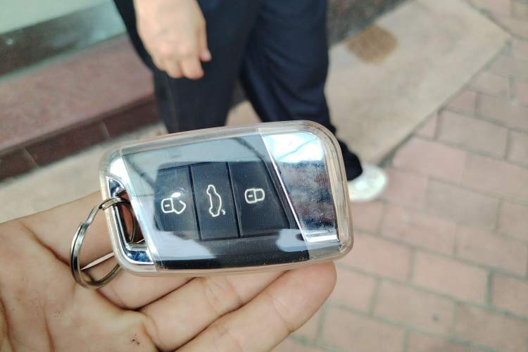 Used Volkswagen Passat 2023 Revised 380TSI Luxury Edition Vehicle Key