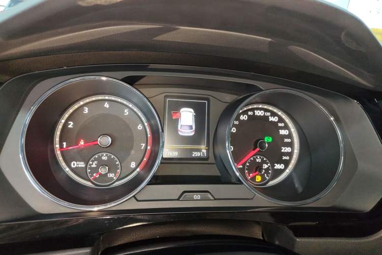 Used Volkswagen Tiguan L 2017 330TSI Automatic Two-Wheel Drive Comfort Edition Instrument Cluster