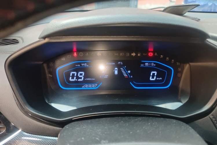 Used CHANGAN OSHAN A800 2017 1.6L Manual Comfort Model