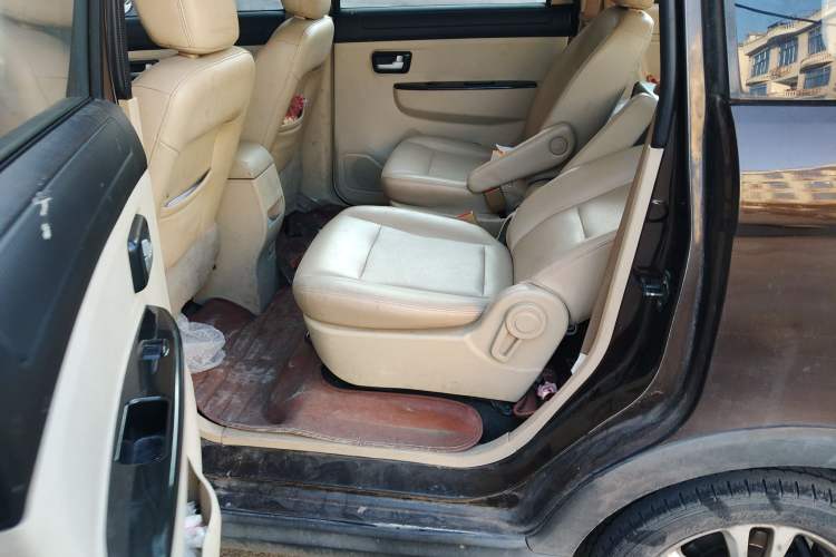 Used Dongfeng Fengon 360 2015 1.5L Manual Comfort II 7-Seater Left Rear Seat