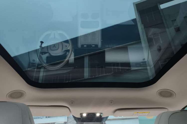 Used VOYAH FREE 2025 Model FREE+ Rear-Drive Qiankun Edition Headliner