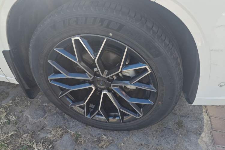 Used CHANGAN OSHAN Z6 2022 Blue Whale 1.5T DCT Smart Navigation Model