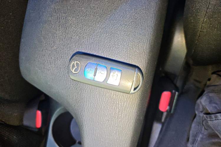 Used Mazda 3 Axela 2017 Sedan 1.5L Automatic Comfort Model China VI Standard Interior 1