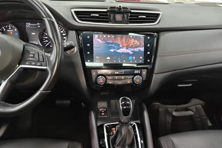 Used Nissan Qashqai 2022 2.0L CVT XV Premier Luxury Edition
