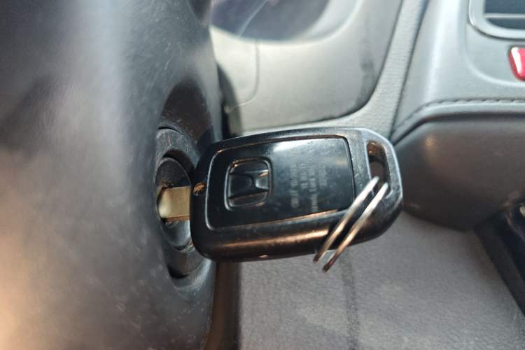 Used Honda Vezel 2015 1.5L CVT two-wheel drive Comfort trim Vehicle Key