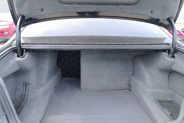 Used BMW 7 Series 2011 730Li Elegant Model Trunk