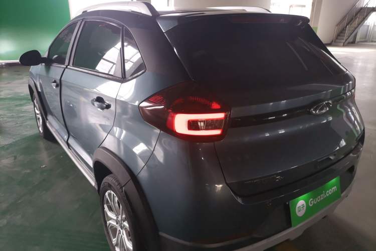 Used Chery Tiggo 3X 2021 Diamond Edition 1.5L CVT 3-Carat II Model Exterior 2