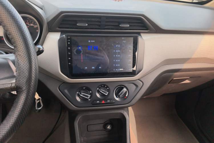 Used Wuling Hongguang 2019 1.5L S Standard Version China VI LAR