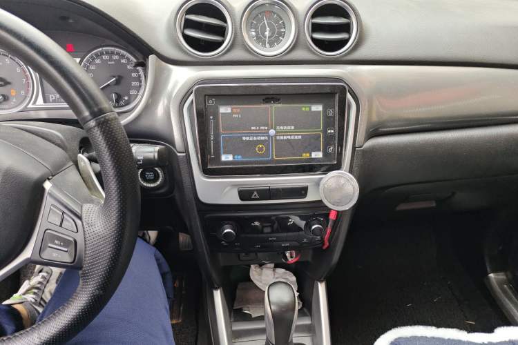 Used Suzuki Vitara 2016 1.4T Automatic Two-Wheel Drive Luxury Version